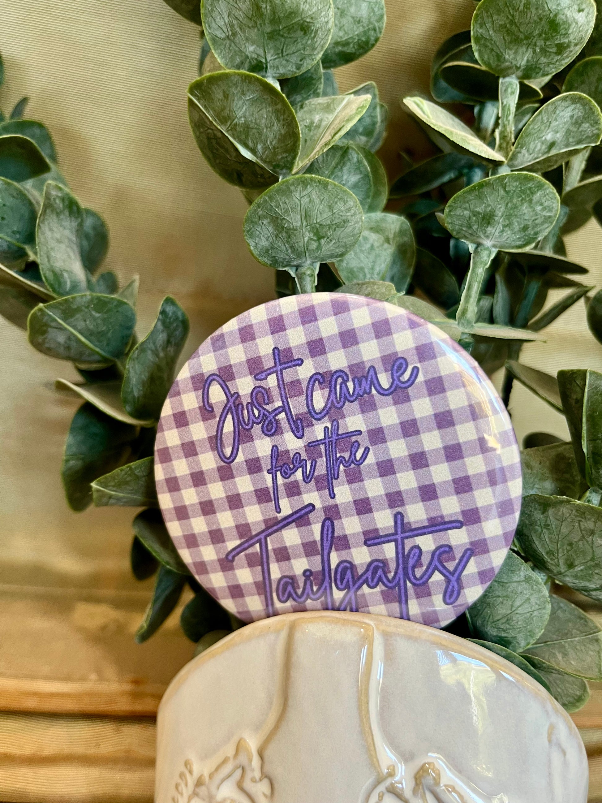 The Tailgate Buttons